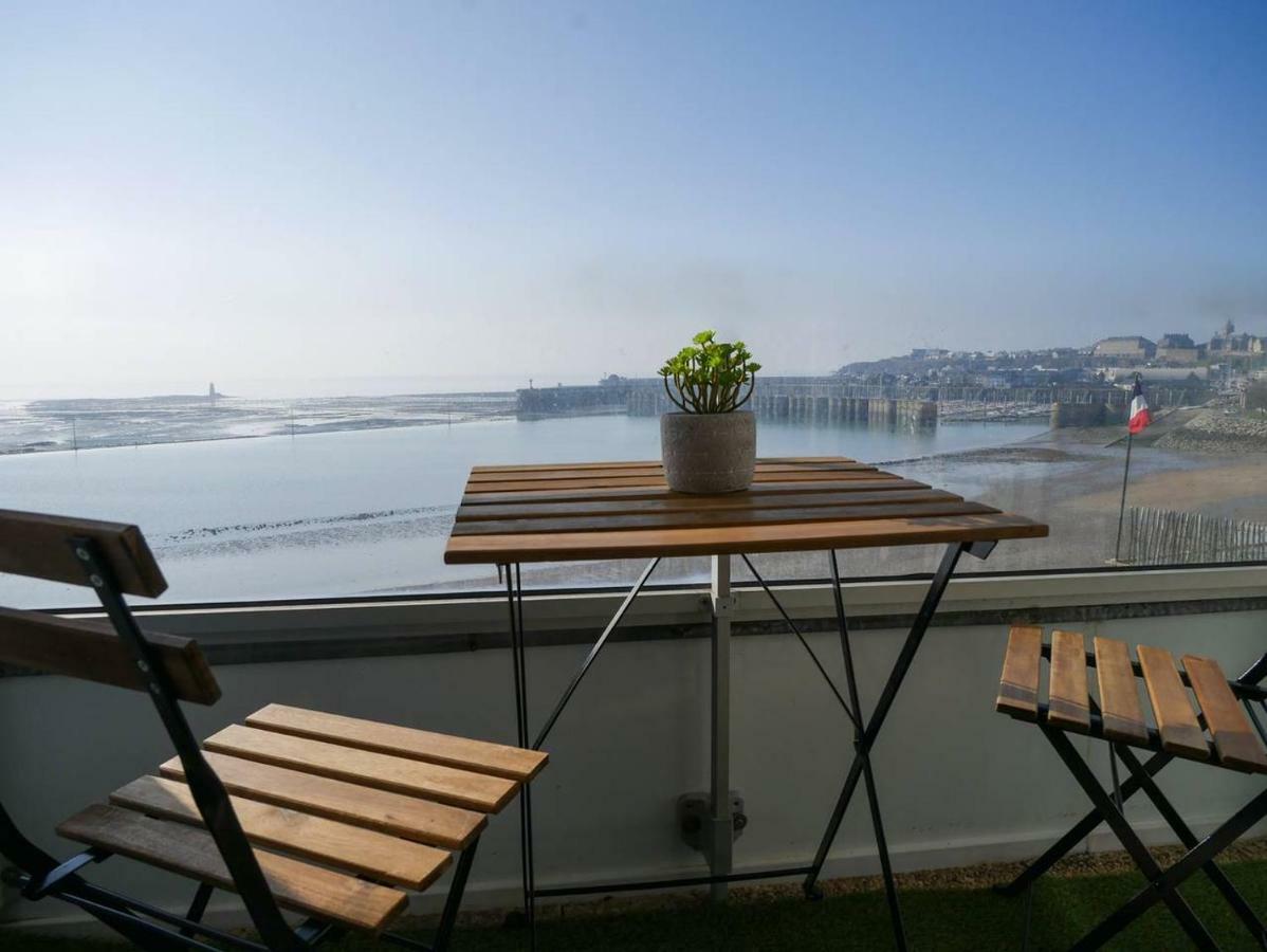 Un Balcon Sur La Mer, Acces Direct A La Plage Гранвіль Екстер'єр фото