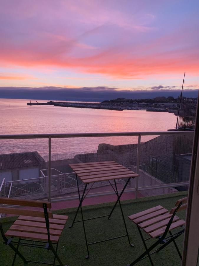 Un Balcon Sur La Mer, Acces Direct A La Plage Гранвіль Екстер'єр фото